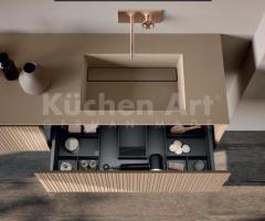 Salle de Bains Élégante et Naturelle : Meubles en Canneté Vertical Asymétrique et Mat - 3