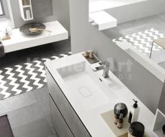 Salle de bains sur-mesure : Panneau Métal Laqué et Lavabo Quadra - 4